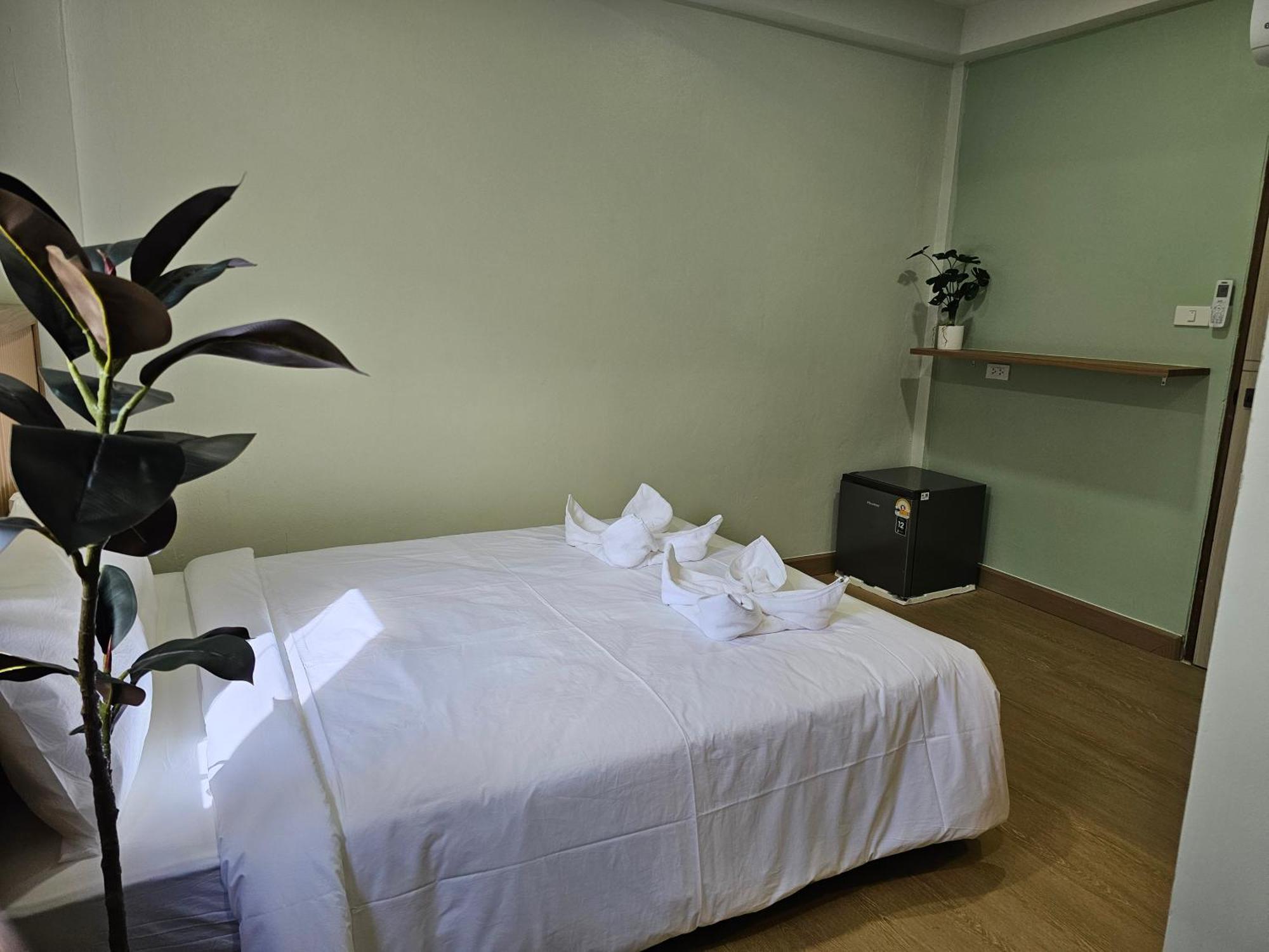 Lub Nai Hostel Patong Rom bilde