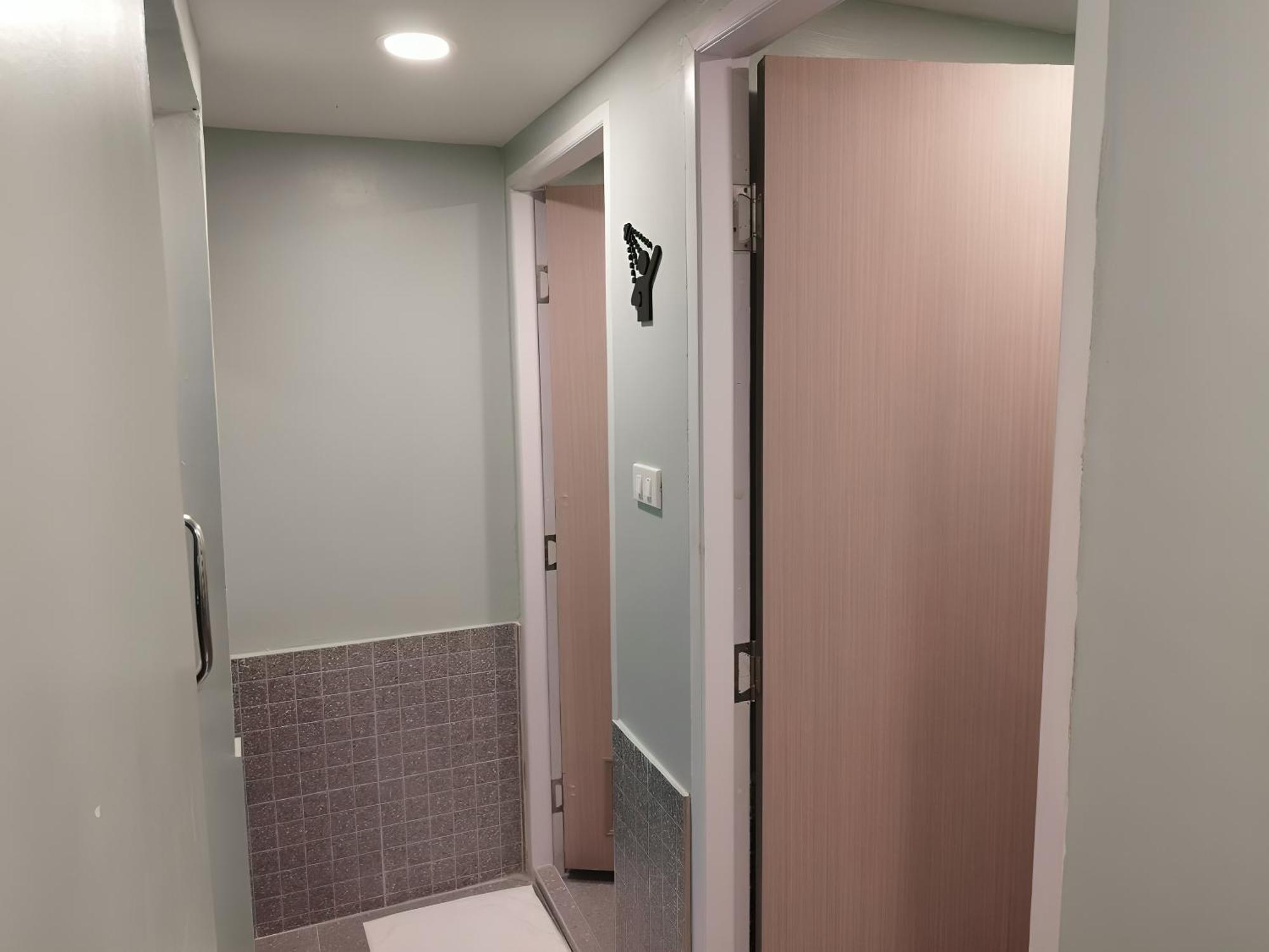 Lub Nai Hostel Patong Eksteriør bilde